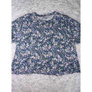 Old Navy Everywear Women’s L Blue Floral Tee. Soft, Pretty